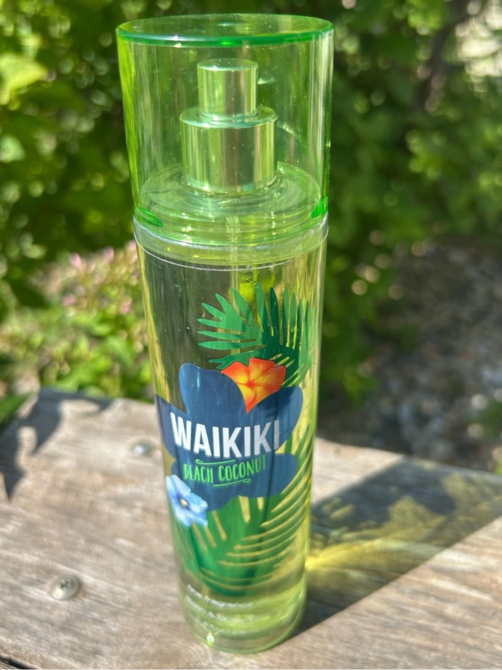 Bath & Body Works Waikiki Beach Coconut Fine Fragrance Mist 
8oz
New!